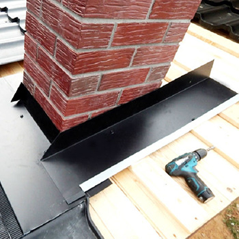 Примыкание к дымоходу